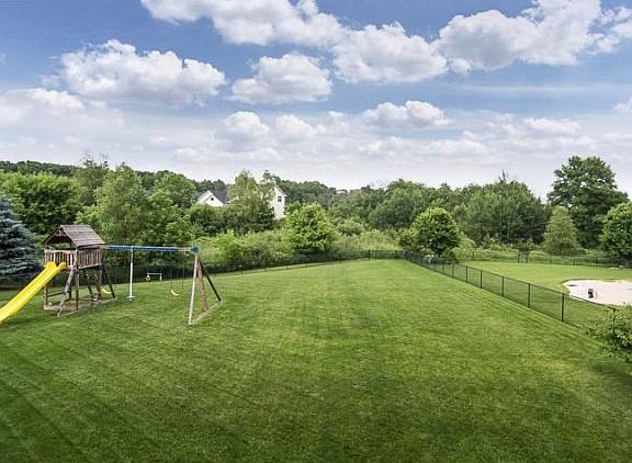 Large .53 acre lot.  Flat and fenced!