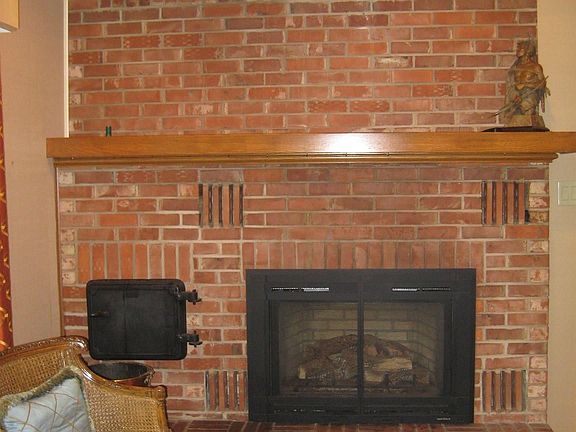 2nd image of 1301 Texas St