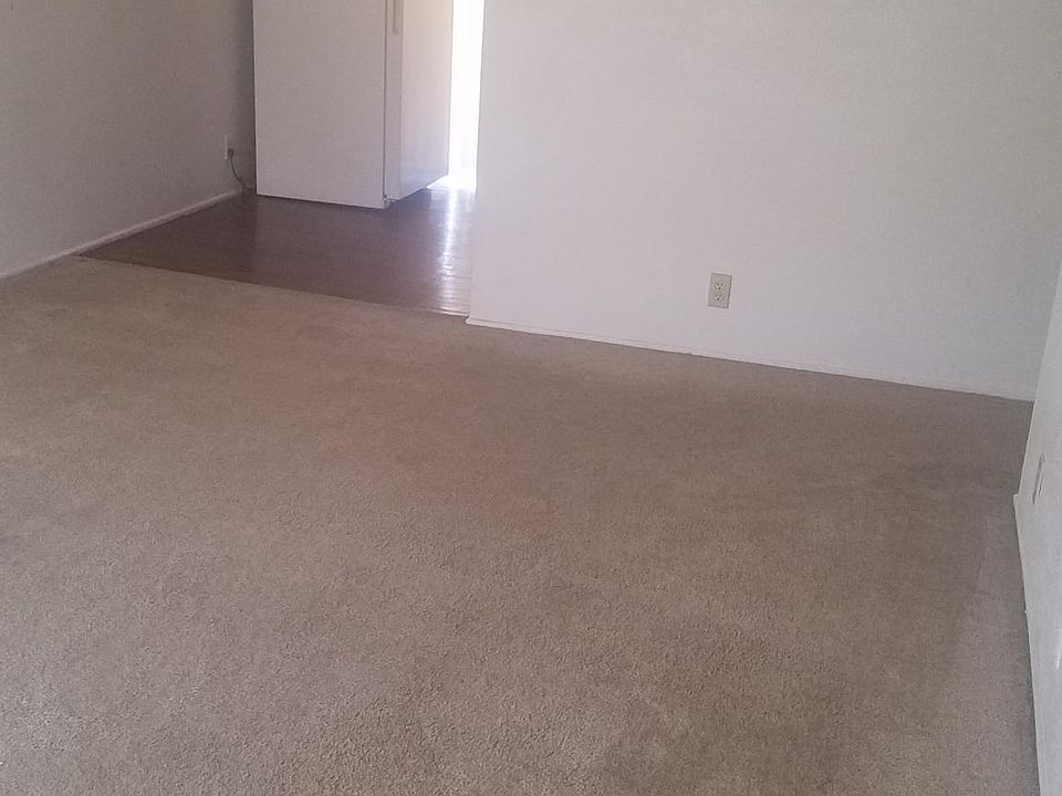 1st image of 2972 E 5th St