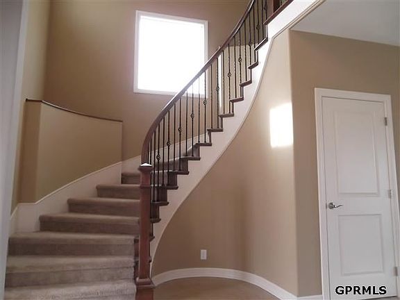 2nd image of 4406 Victoria Ave