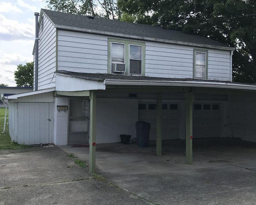 2nd image of 19 Pine St