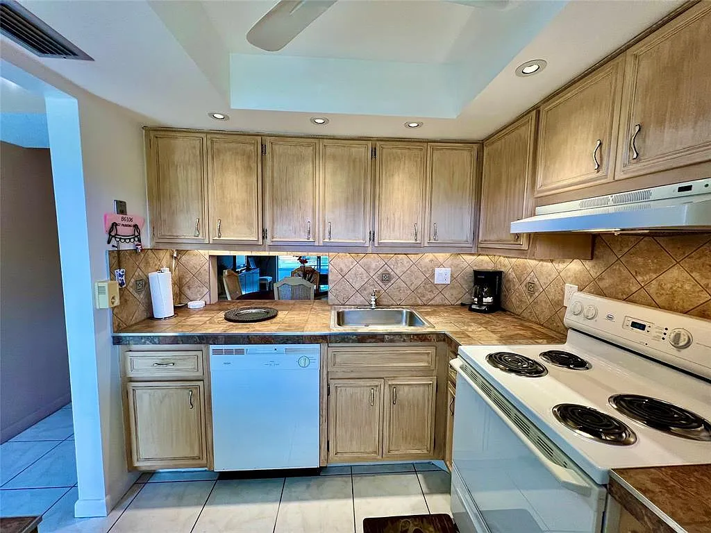 1 bed, 1.0 bath, 768 sqft, $1,650 — Photo 4
