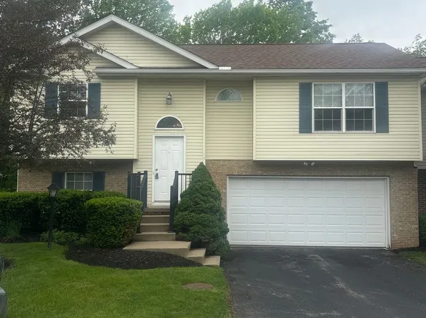 15 River Ridge Ln, Munroe Falls, OH 44262
