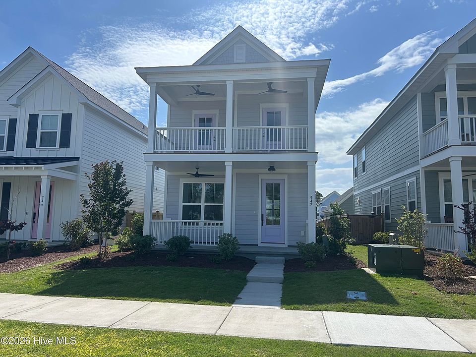 2nd image of 942 Trisail Terrace