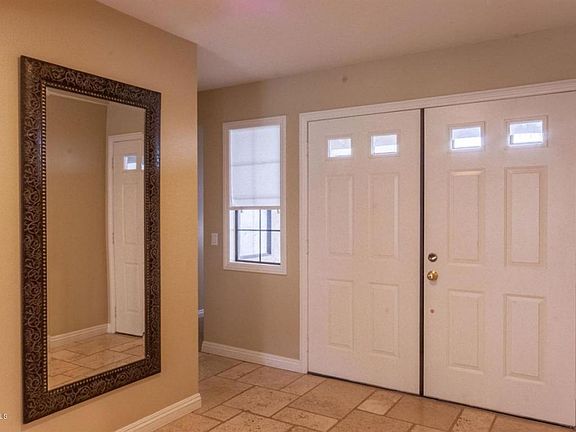 3rd image of 4009 Willow Creek Ln