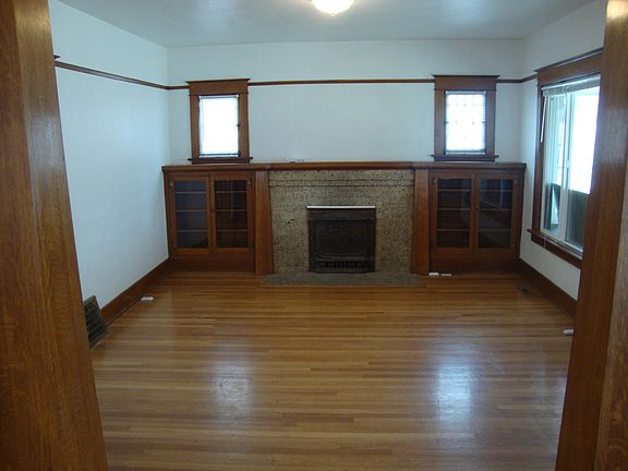 4th image of 1815 10th Ave