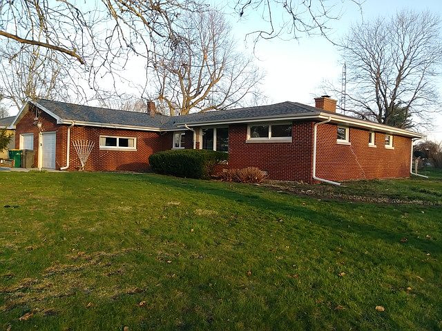 1st image of 915 Alma Dr