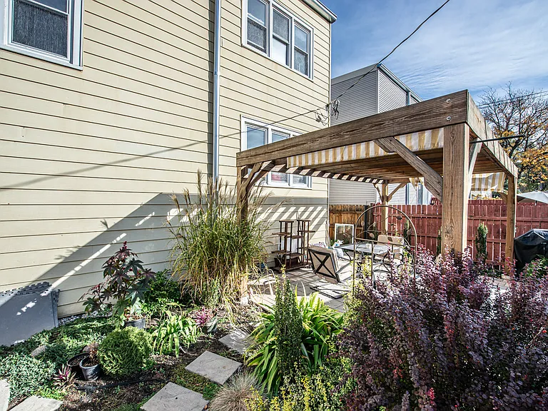 5013 W Montrose Ave #G — Photo 36
