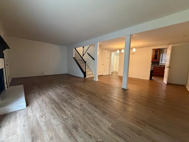 874 Baltimore Pl SW — Photo 9