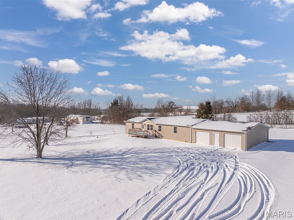 1st image of 21 Green Valley Dr