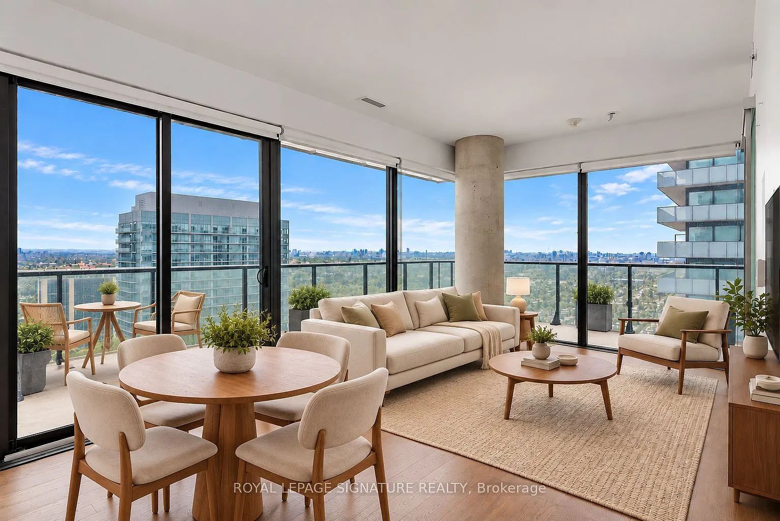 150 Redpath Condos — Photo 1
