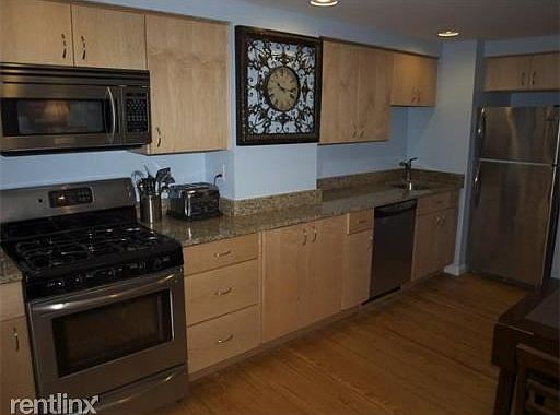 431 East Third #2 Boston - South Boston Shared Unit Photo 6