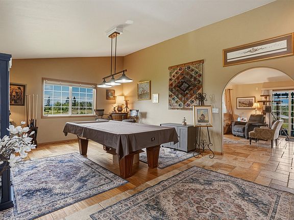 3rd image of 155 Edens Ln