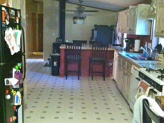 4th image of 200 S Cheyenne St