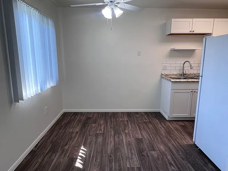 454 N Fig St — Photo 9
