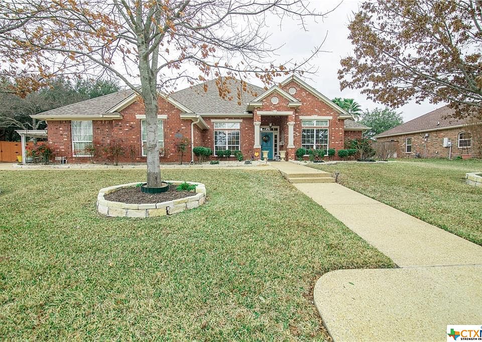 1st image of 4004 Lazy Brook Dr
