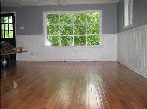 5th image of 362 Lawrence Dr
