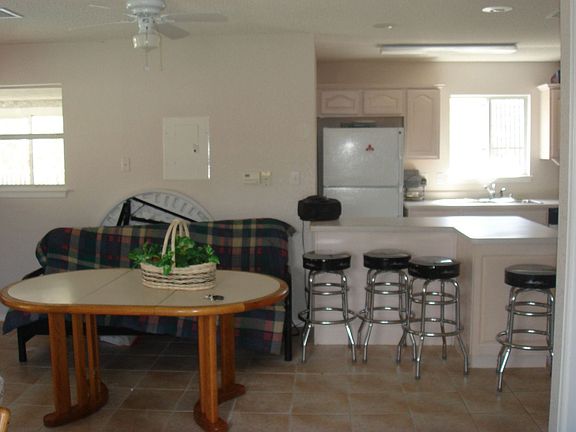 3rd image of 1021 Via De La Paz Dr