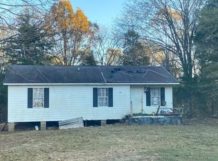 414 Busy Bee Rd, Lexington, MS 39095