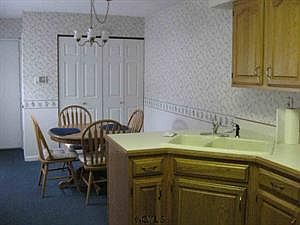 4th image of 35 Marcy Ln