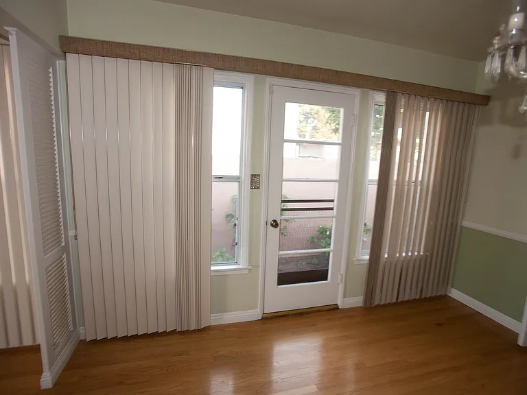 404 E Orange St — Photo 3