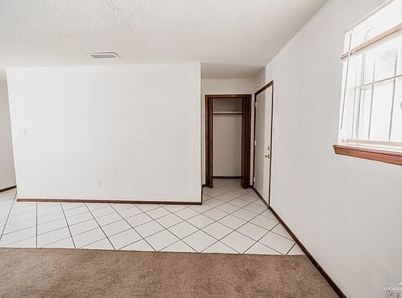 3rd image of 812 Toronto Ave APT 4