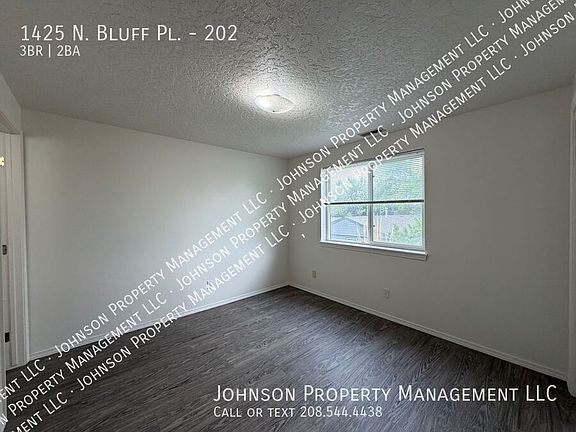 4th image of 1425 N Bluff Pl APT 202