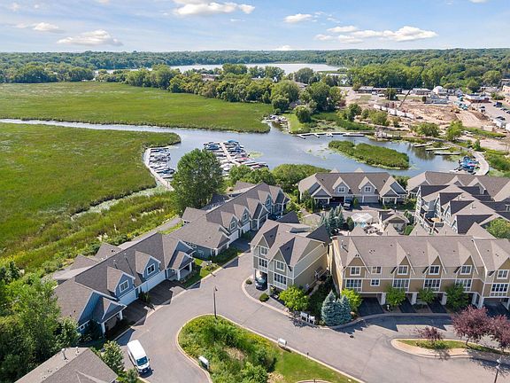 3rd image of 5465 Lost Lake Ln