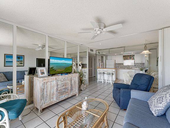 4th image of 200 Wrenn St APT 601