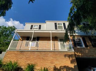 566 Cruzer Rd, Triadelphia, WV 26059