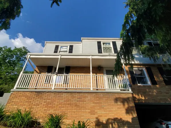 566 Cruzer Road, Triadelphia, WV 26057