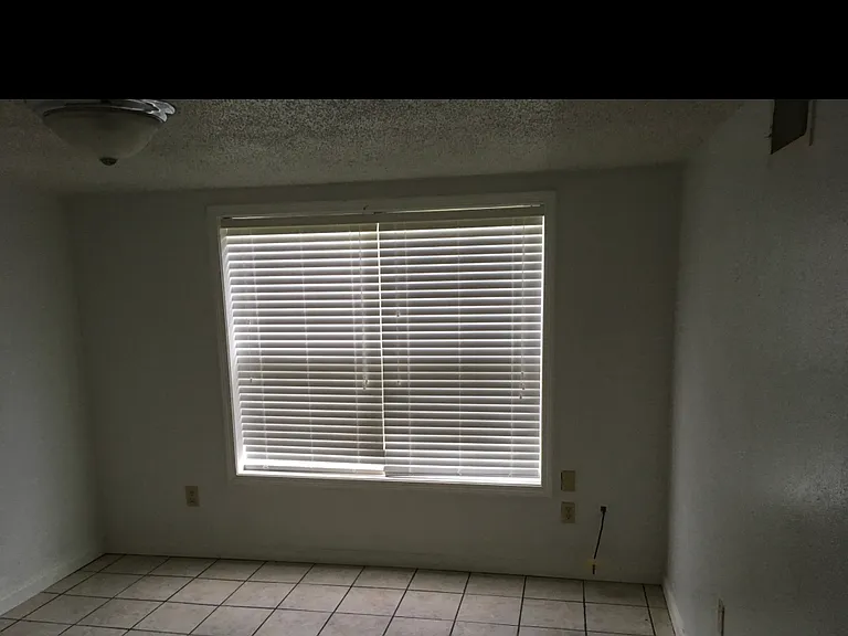 1300 Academy St — Photo 4