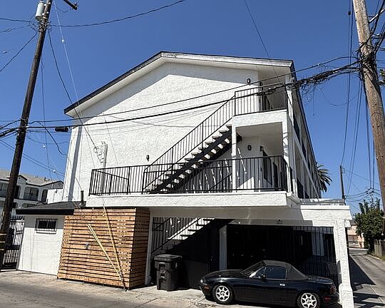 2nd image of 1148 Stanley Ave