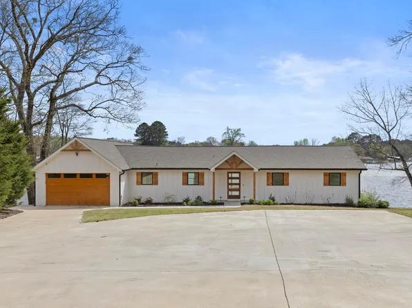 680 N Shore Dr, Florence, AL 35634