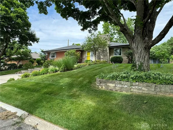 4232 Schrubb Dr, Dayton, OH 45429