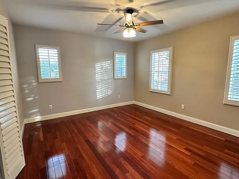 722 Timberwood — Photo 13