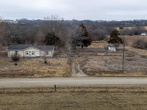 3rd image of 111 NW 800th Rd