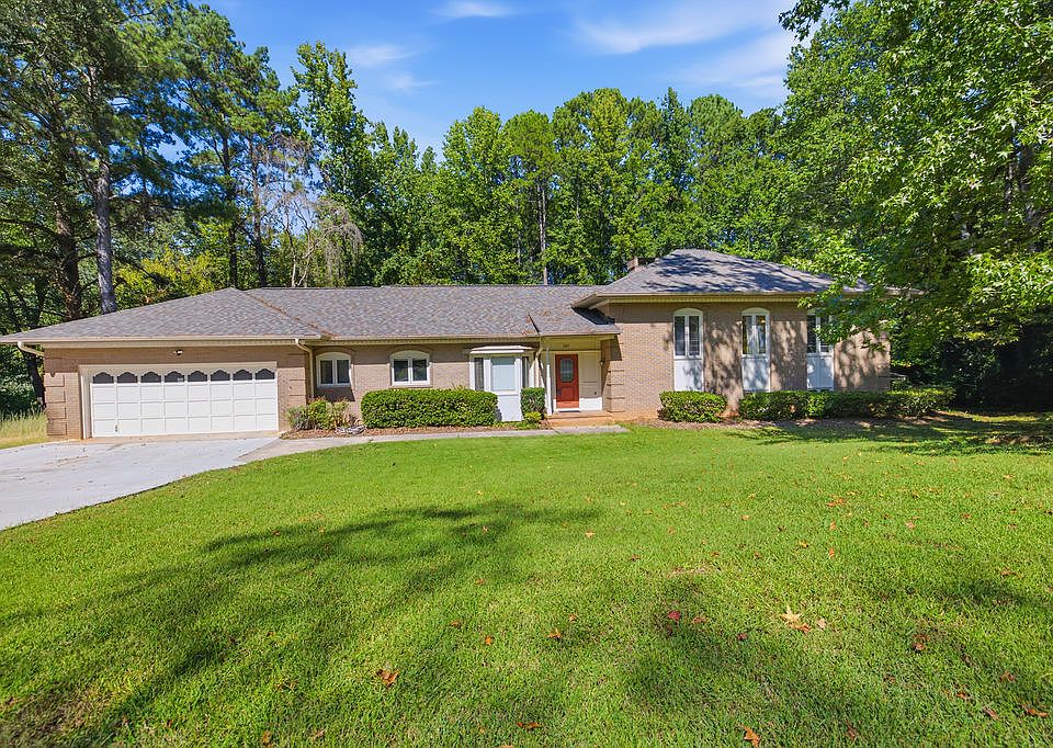 1st image of 107 Ashley Rd
