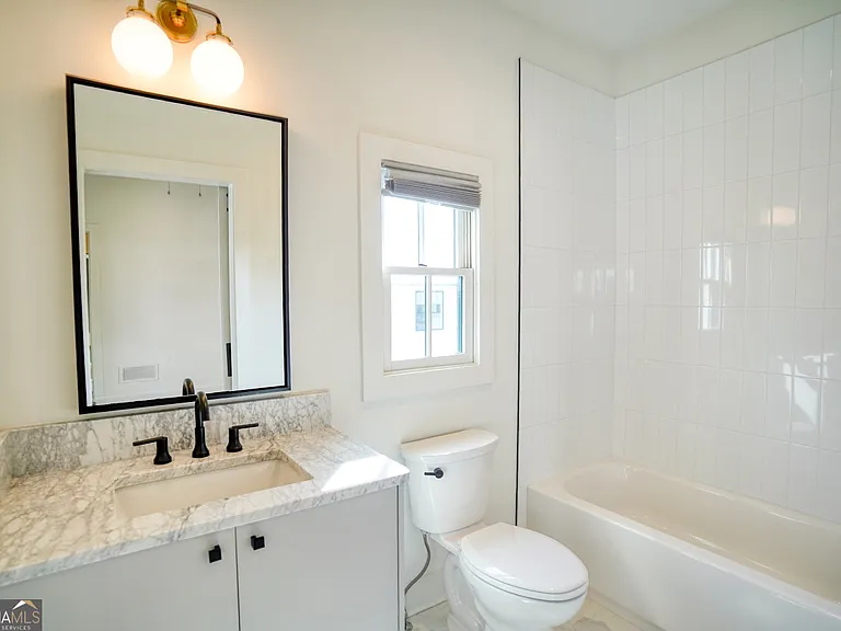 157 Ravenhurst Ln — Photo 33
