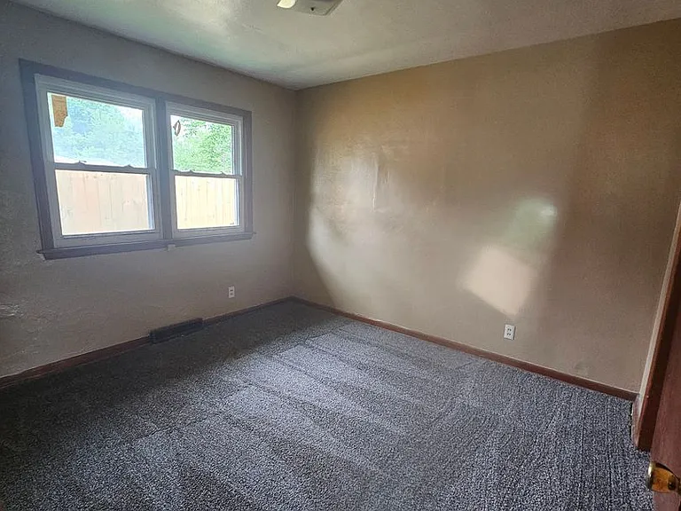 3032 W Malone St — Photo 5
