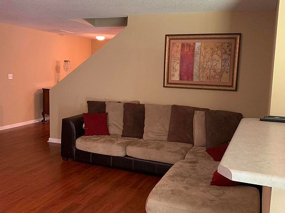 5th image of 6113 Vera Ln