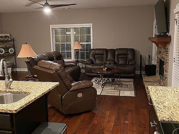 5th image of 65 Woodrow Ln