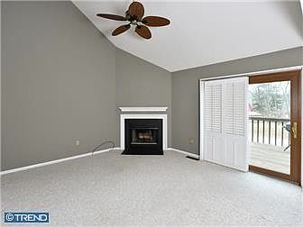 2nd image of 40 Lakeview Ct