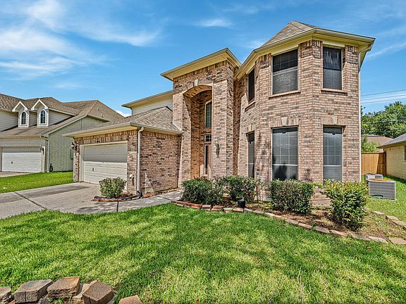 2nd image of 2638 Long Leaf Dr