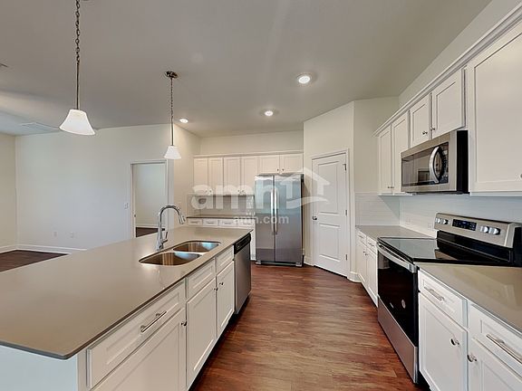 3rd image of 33901 Widman Way