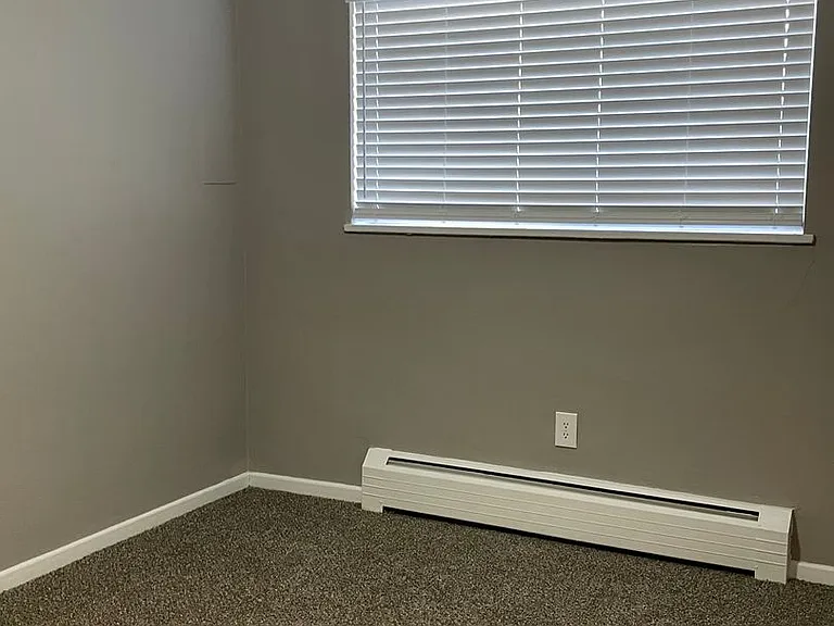 1166 W Lilley Ave — Photo 39