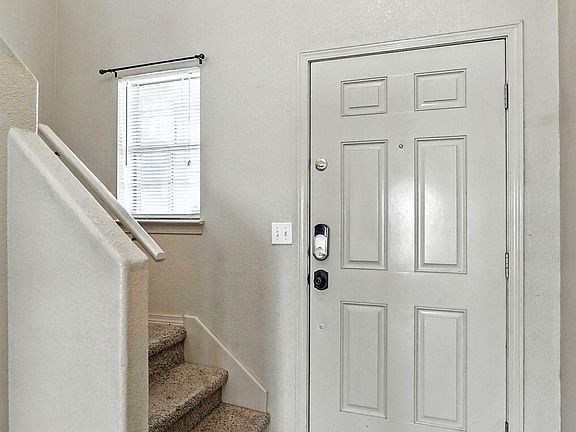 5th image of 4746 Joseph Rodriguez Dr