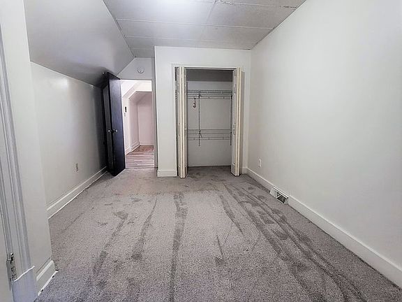 4th image of 462 S Aiken Ave #9