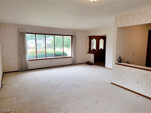 5th image of 7688 Gerald Dr