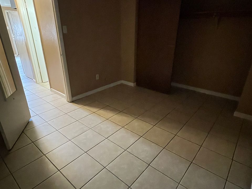 2nd image of 12 Crosswinds Dr